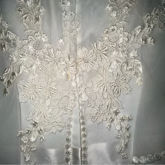 Vintage 1970s Romantic Empire Waist Union Made  White Wedding Gown Size 12 Boho - Picture 12 of 16